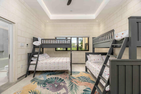 Sunfall, Royal Westm
