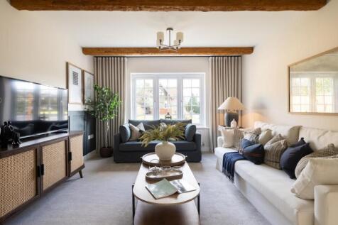 Dandara - Oaklands - The Woburn, Home 1