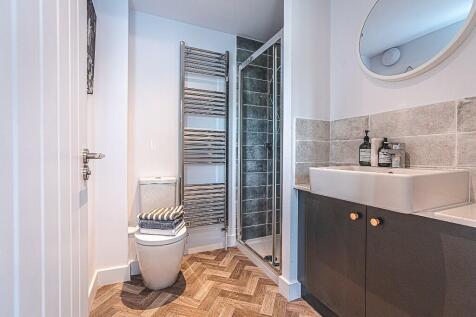 Example En-Suite