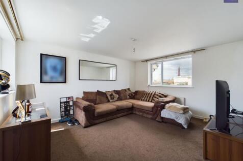 Kitchen/Living Area