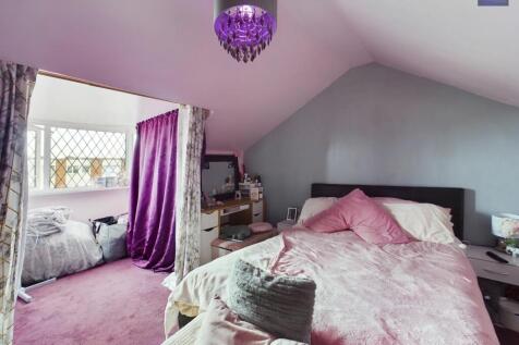 Loft Room 1