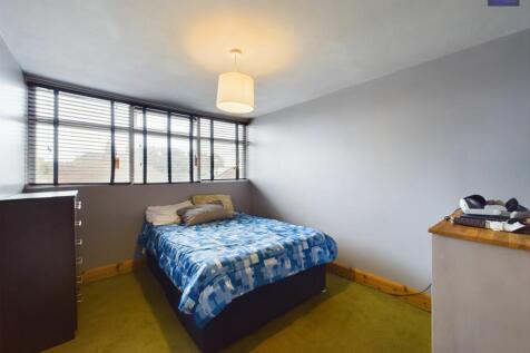 Loft Room 2
