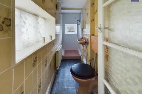 GF Shower Room