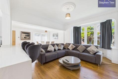 Living / Dining Room