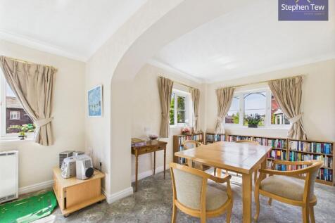 Communal Lounge