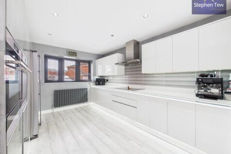 Kitchen/ Living Area