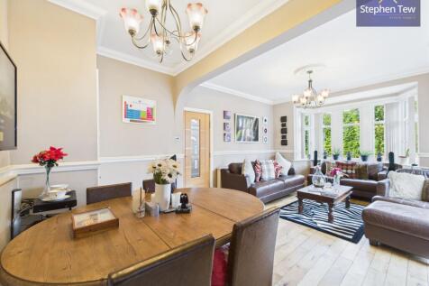Living/Dining Room
