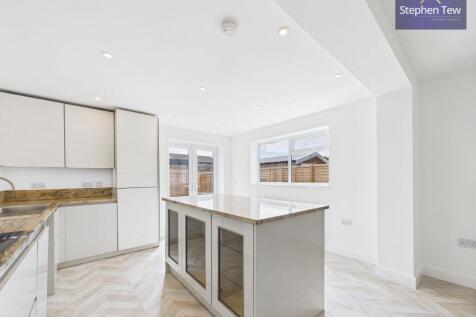 Kitchen/ Living Area