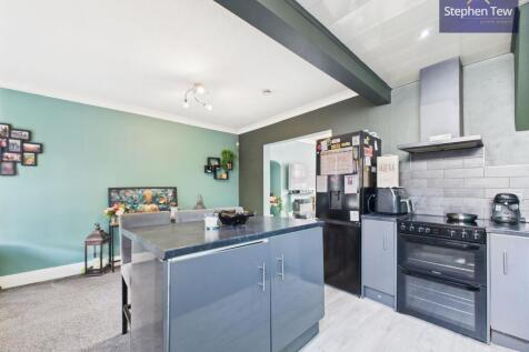 Kitchen/ Living Area