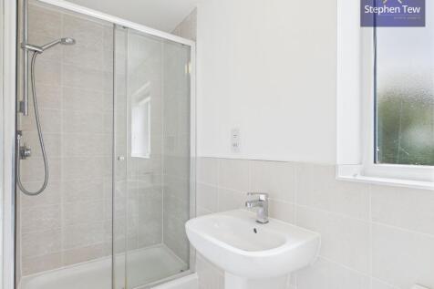 Bed 1 En-suite