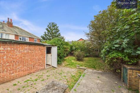 Garden/Garage