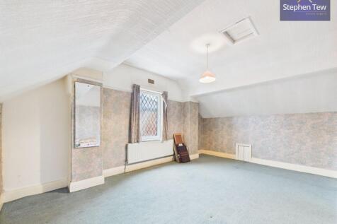 Loft Room 1