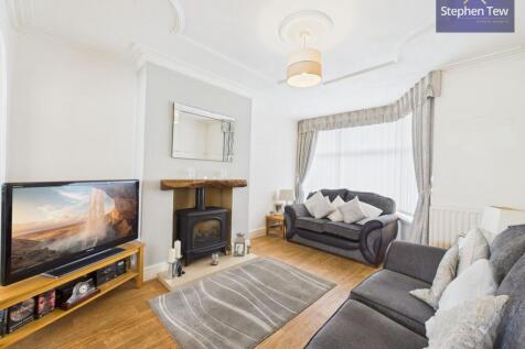 Lounge/ Dining Room