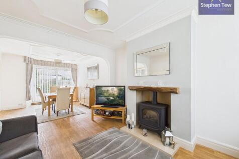 Lounge/ Dining Room
