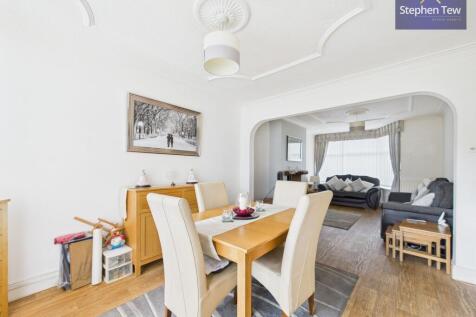 Lounge/ Dining Room