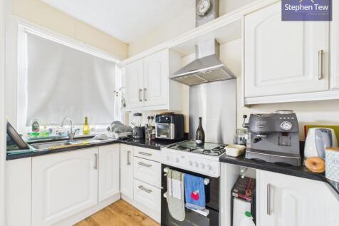 Kitchen/ Dining Room