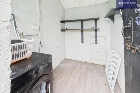 Outdoor Utility Room