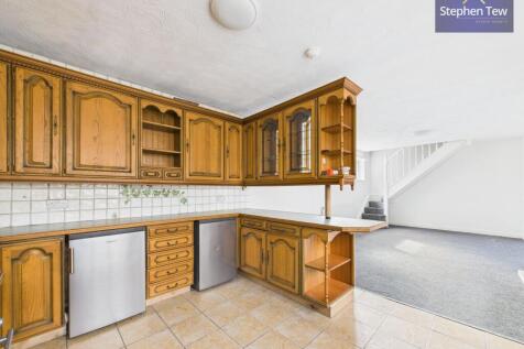 Kitchen / Living Area