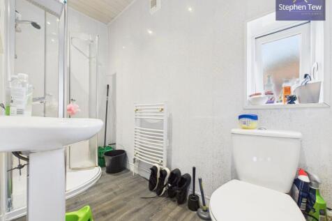 First Floor Flat Bathroom