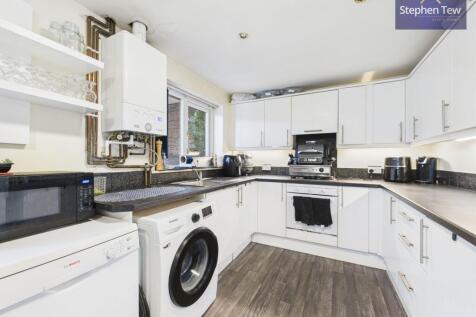 Kitchen/Living Quarters