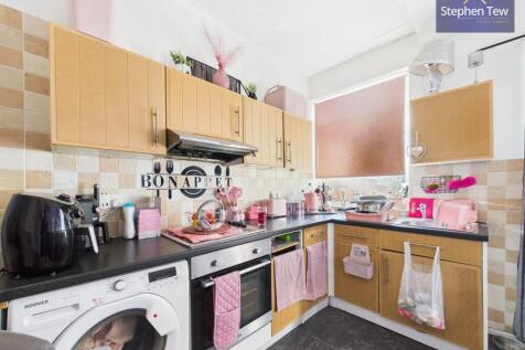 Kitchen/ Dining Room