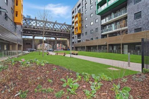 PotatoWharfCourtyard-1536x1024.jpg
