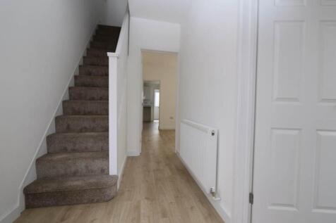 Entrance Hall Pic2