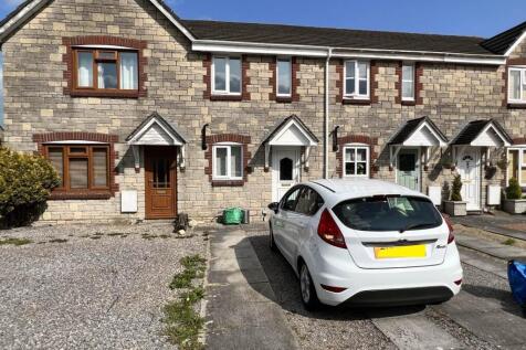 Front 28 Cwrt Y Cadn