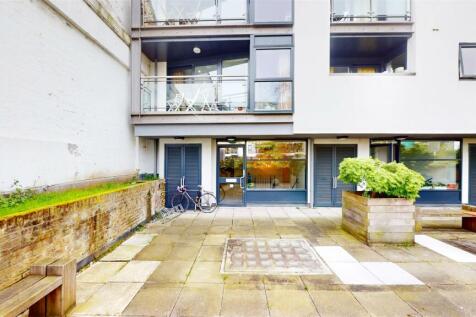 Unit 6, Angel Wharf - YTLpGQwiIymwCESZiE97.jpg