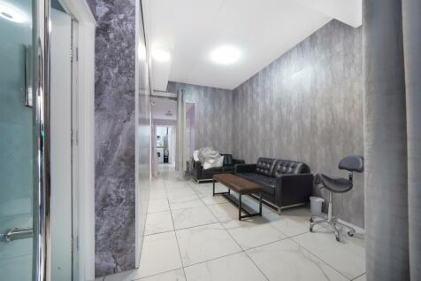 611 High Road Leyton - D7S7IrIgtrer6MyW75Qs.jpg