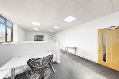 110 Brooker Road - IOLGxZ1tHWnO6uj4tYp1.jpg