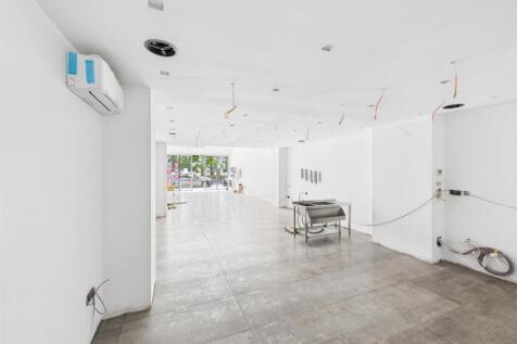 CAM04237G0-PR0161-STILL005.jpg