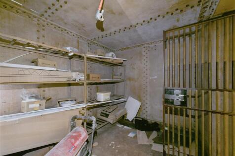 CAM04237G0-PR0178-STILL018.jpg