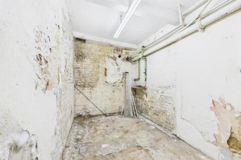 CAM04237G0-PR0178-STILL023.jpg