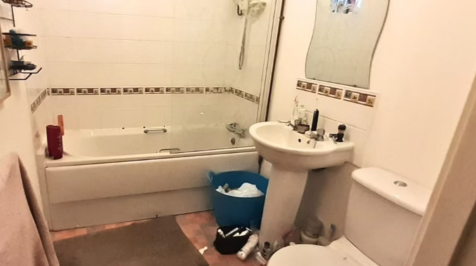 Bathroom/Toilet