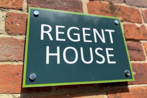 REGENTS HOUSE PLAQUE PIC.jpg