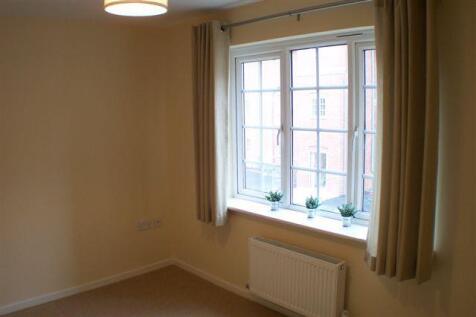 P1047_bedroom.jpg