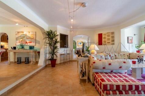Villa - Almancil - Sale - Hometown Properties - Algarve