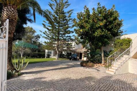 Villa - Almancil - Sale - Hometown Properties - Algarve