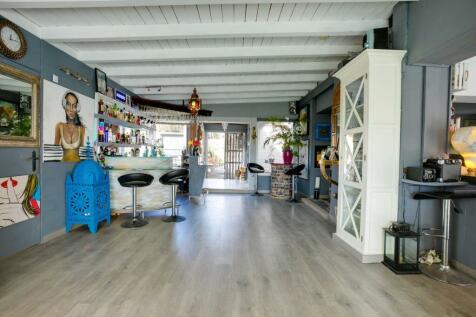 open plan kitchen