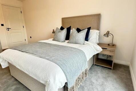 bedroom 1.5.jpg