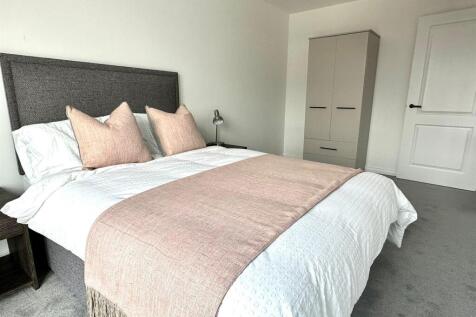 bedroom 2.5.jpg