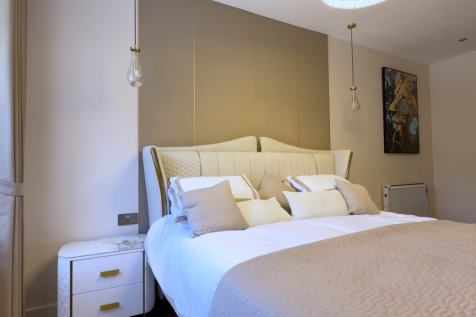 halcyon-show-bedroom.png
