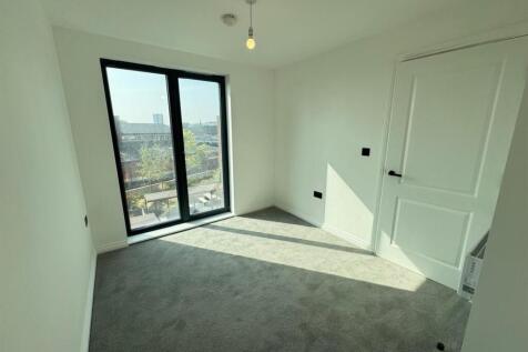 WhatsApp Image 2025-08-13 at 09.41.48_53f0539d.jpg