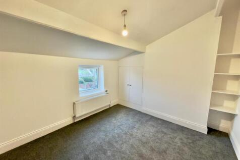 WhatsApp Image 2025-12-04 at 12.48.15 (6).jpeg