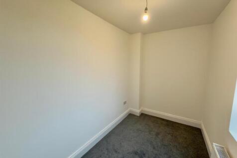 WhatsApp Image 2025-12-04 at 12.48.15 (8).jpeg