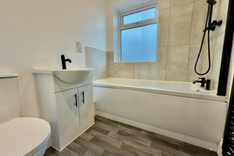 WhatsApp Image 2025-12-04 at 12.48.15 (14).jpeg