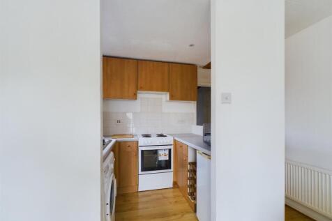 CAM01761G0-PR0383-STILL003.jpg