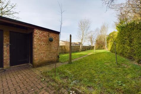 CAM04360G0-PR0013-STILL019.jpg