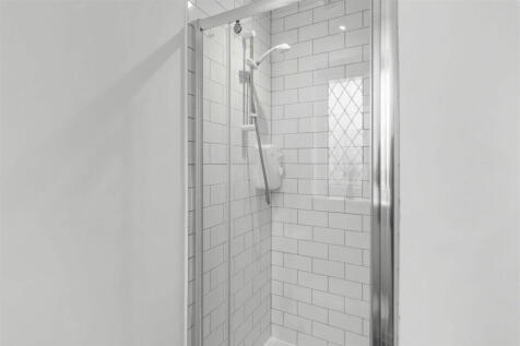 Property Image 100